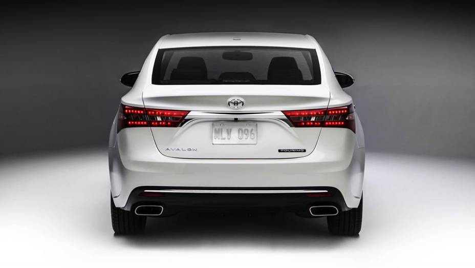 Nenhuma altera&ccedil;&atilde;o mec&acirc;nica foi divulgada pela montadora | <a href="https://preprod.quatrorodas.abril.com.br/noticias/fabricantes/toyota-avalon-recebe-facelift-836220.shtml" rel="migration">Leia mais</a>