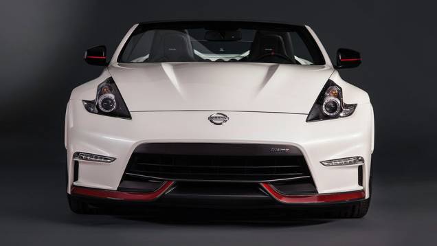 O motor que equipa o o 370Z Roadster NISMO concept é o mesmo das versões convencionais do esportivo | <a href="https://preprod.quatrorodas.abril.com.br/noticias/fabricantes/nissan-cria-versao-nismo-concept-370z-roadster-836560.shtml" rel="migration">Leia mais</a> O motor que equipa o o 370Z Roadster NISMO concept é o mesmo das versões convencionais do esportivo | <a href="https://preprod.quatrorodas.abril.com.br/noticias/fabricantes/nissan-cria-versao-nismo-concept-370z-roadster-836560.shtml" rel="migration">Leia mais</a>