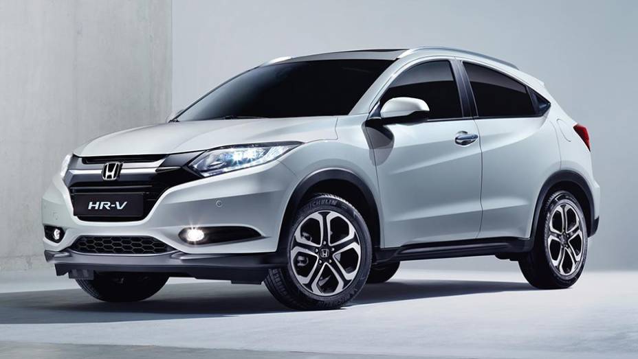 O Honda HR-V europeu manteve os traços de seu protótipo, mostrado em 2014 | <a href="https://preprod.quatrorodas.abril.com.br/noticias/saloes/genebra-2015/honda-apresenta-versao-europeia-hr-v-837303.shtml" rel="migration">Leia mais</a>