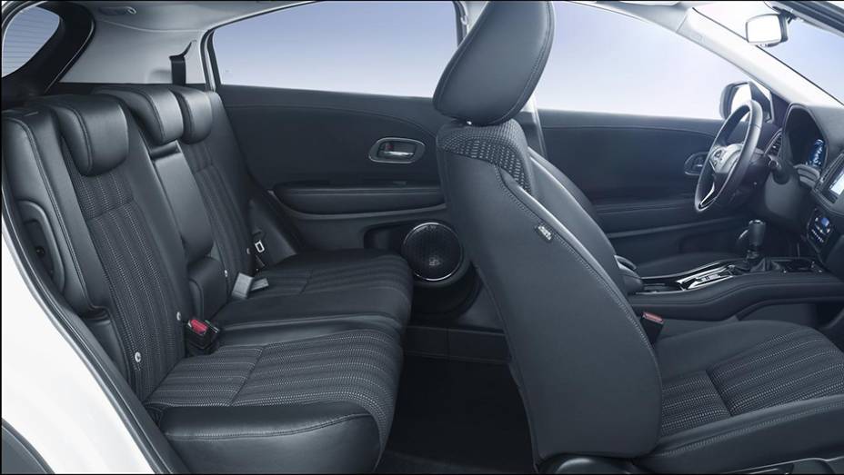 Diversas tecnologias de segurança foram implementadas no HR-V europeu, como assistente ativo de frenagem urbana e alerta de colisão frontal | <a href="https://preprod.quatrorodas.abril.com.br/noticias/saloes/genebra-2015/honda-apresenta-versao-europeia-hr-v-837303." rel="migration"></a>