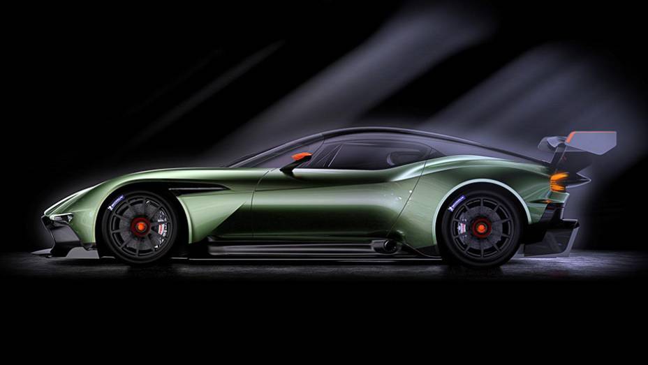 Para se ter ideia da exclusividade do modelo, apenas 24 unidades serão produzidas | <a href="https://preprod.quatrorodas.abril.com.br/noticias/saloes/genebra-2015/aston-martin-vulcan-revelado-840800.shtml" rel="migration">Leia mais</a>