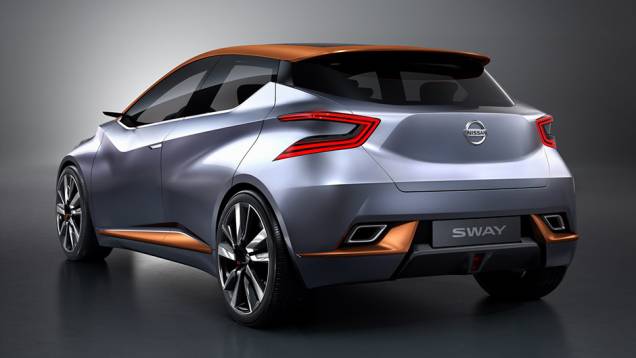 Na traseira, saída dupla de escapamento e aerofólio se fazem notar | <a href="https://preprod.quatrorodas.abril.com.br/noticias/saloes/genebra-2015/nissan-radicaliza-sway-concept-842860.shtml" rel="migration">Leia mais</a> Na traseira, saída dupla de escapamento e aerofólio se fazem notar | <a href="https://preprod.quatrorodas.abril.com.br/noticias/saloes/genebra-2015/nissan-radicaliza-sway-concept-842860.shtml" rel="migration">Leia mais</a>