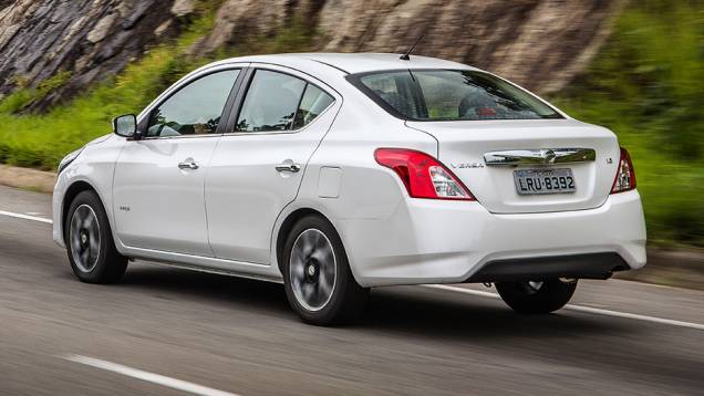 Ela é equipada com o motor 1.6 de quatro cilindros que entrega 111 cavalos | <a href="https://preprod.quatrorodas.abril.com.br/noticias/fabricantes/nissan-new-versa-chega-lojas-dia-23-848082.shtml" rel="migration">Leia mais</a> Ela é equipada com o motor 1.6 de quatro cilindros que entrega 111 cavalos | <a href="https://preprod.quatrorodas.abril.com.br/noticias/fabricantes/nissan-new-versa-chega-lojas-dia-23-848082.shtml" rel="migration">Leia mais</a>