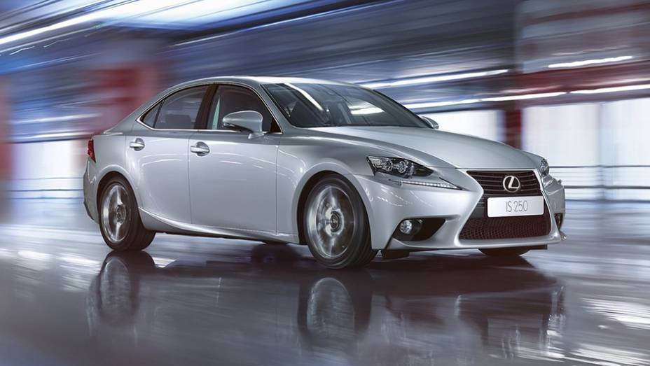 Com 93,96% de aprovação, o campeão foi o Lexus IS | <a href="https://preprod.quatrorodas.abril.com.br/noticias/fabricantes/reino-unido-lexus-is-eleito-melhor-carro-857460.shtml" rel="migration">Leia mais</a>