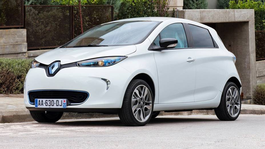 Destaque entre os carros "verdes", o Renault ZOE foi o quinto melhor (92,87%) | <a href="https://preprod.quatrorodas.abril.com.br/noticias/fabricantes/reino-unido-lexus-is-eleito-melhor-carro-857460.shtml" rel="migration">Leia mais</a>