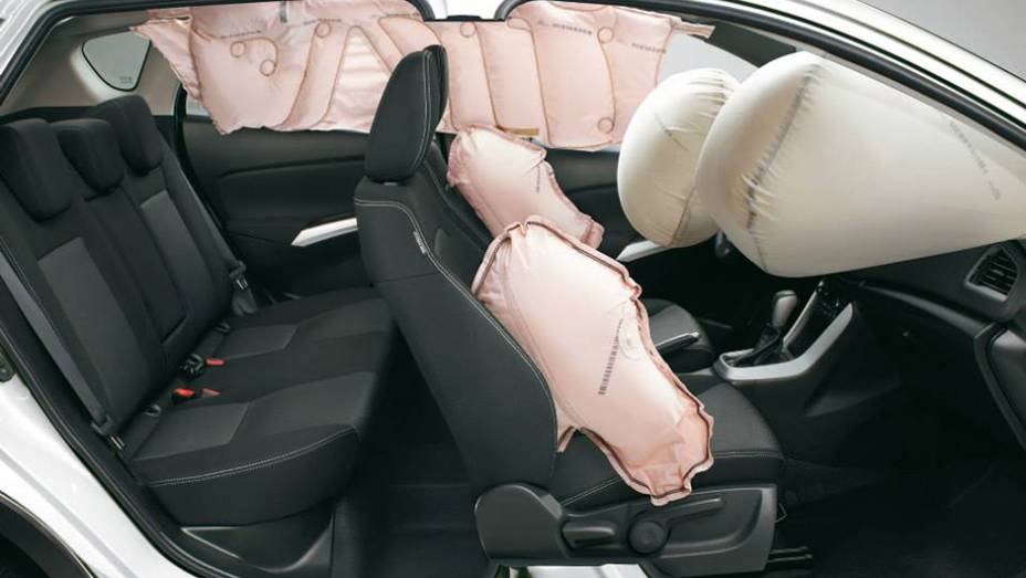 Os pre&ccedil;os variam entre R$ 74.900 e R$ 105.900 | <a href="https://preprod.quatrorodas.abril.com.br/noticias/fabricantes/suzuki-s-cross-chega-r-74-900-858040.shtml" rel="migration">Leia mais</a>