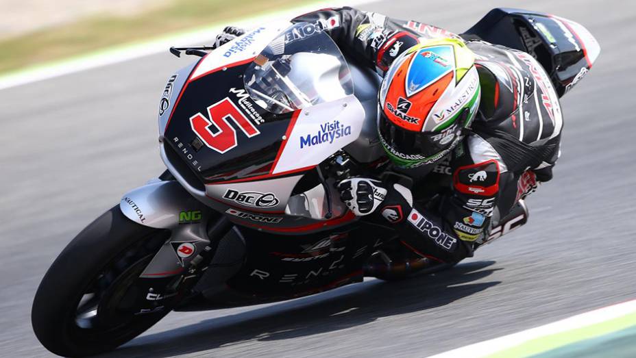 O francês Johann Zarco foi o vencedor da Moto2 na Catalunha | <a href="https://preprod.quatrorodas.abril.com.br/moto/galerias/competicoes/motogp-2015-catalunha-876720.shtml" rel="migration">Leia mais</a>