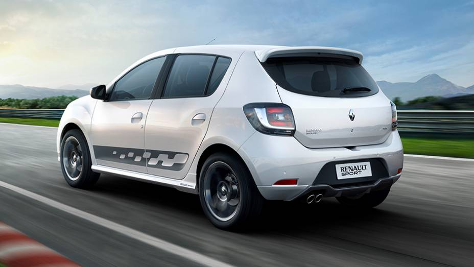 O hatch apimentado &eacute; equipado com motor 2.0 de 150 cv, o mesmo utilizado no Duster | <a href="https://preprod.quatrorodas.abril.com.br/noticias/saloes/buenos-aires-2015/renault-exibe-duster-picape-sandero-r-s-877281.shtml" rel="migration">Leia mais</a>