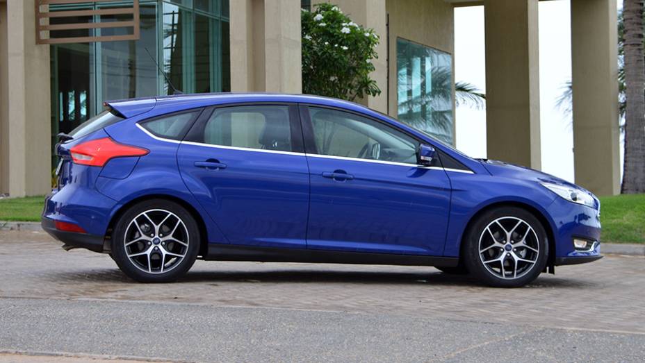 A partir de agora, a vers&atilde;o de entrada do modelo no Brasil &eacute; a SE 1.6, que sai por R$ 69.900; com o mesmo motor, est&aacute; dispon&iacute;vel a SE Plus (R$ 71.900) | <a href="https://preprod.quatrorodas.abril.com.br/noticias/fabricantes/novo-ford-focus-chega-r-69-900-879421.sht" rel="migration"></a>