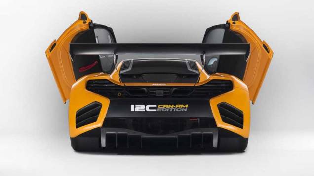 O motor 3.8 V8 biturbo teve um ganho de 5 cv, chegando aos 630 cv | <a href="https://preprod.quatrorodas.abril.com.br/noticias/fabricantes/mclaren-exibe-nova-versao-mp4-12c-697456.shtml" rel="migration">Leia mais</a> O motor 3.8 V8 biturbo teve um ganho de 5 cv, chegando aos 630 cv | <a href="https://preprod.quatrorodas.abril.com.br/noticias/fabricantes/mclaren-exibe-nova-versao-mp4-12c-697456.shtml" rel="migration">Leia mais</a>