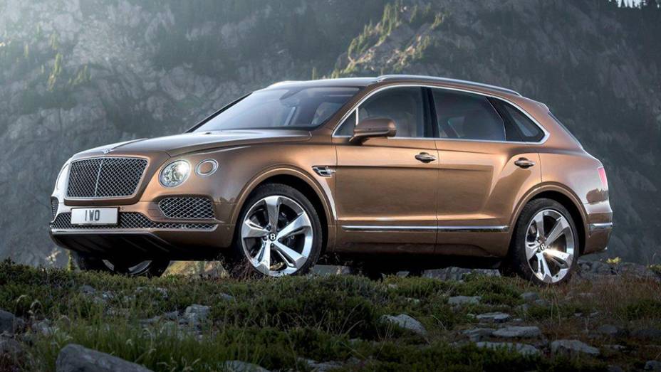 Visualmente, o Bentayga não surpreende, mantendo o padrão de outros modelos da Bentley | <a href="https://preprod.quatrorodas.abril.com.br//noticias/fabricantes/bentley-bentayga-eleva-patamar-suvs-luxo-903320.shtml" target="_blank" rel="migration">Leia mais</a>