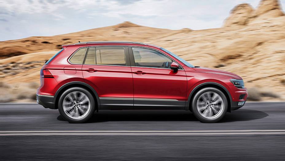 A Volkswagen disponibilizou nada menos do que oito opções de motorização, quatro a gasolina e quatro a diesel | <a href="https://preprod.quatrorodas.abril.com.br/noticias/fabricantes/nova-geracao-volkswagen-tiguan-salto-tecnologico-904880.shtml" target="_blank" rel="migration">Leia m</a>