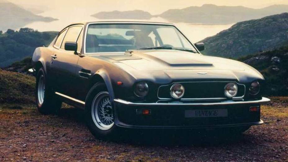 V8 Vantage (1977): o motor 5.3 V8 rendia 380 cv, suficientes para levá-lo de 0 a 100 km/h em 5,3 segundos