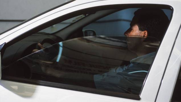 Insulfilm: a película pode evitar a aproximação do ladrão, uma vez que ela impede de ver com clareza quem está dentro do carro. No caso do furto pode dificultar a visualização de objetos deixados no interior do veículo <a href="https://quatrorodas.abril.co" rel="migration"></a> Insulfilm: a película pode evitar a aproximação do ladrão, uma vez que ela impede de ver com clareza quem está dentro do carro. No caso do furto pode dificultar a visualização de objetos deixados no interior do veículo <a href="https://quatrorodas.abril.co" rel="migration"></a>