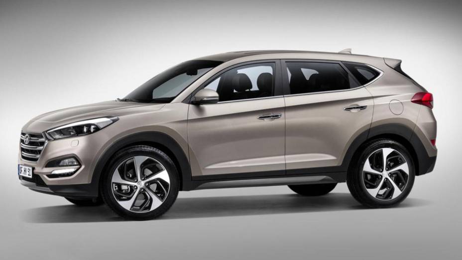 O visual foi extensamente repaginado, com vincos ainda mais marcantes pela carroceria | <a href="https://preprod.quatrorodas.abril.com.br/noticias/saloes/genebra-2015/nova-tucson-finalmente-revelada-837100.shtml" rel="migration">Leia mais</a> | <a href="https://quatrorodas.abril.com." rel="migration"></a> O visual foi extensamente repaginado, com vincos ainda mais marcantes pela carroceria | <a href="https://preprod.quatrorodas.abril.com.br/noticias/saloes/genebra-2015/nova-tucson-finalmente-revelada-837100.shtml" rel="migration">Leia mais</a> | <a href="https://quatrorodas.abril.com." rel="migration"></a>