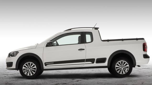 Se as rodas mudaram, pelo menos as faixas decorativas permaneceram | <a href="https://preprod.quatrorodas.abril.com.br/carros/lancamentos/vw-saveiro-2014-738896.shtml" rel="migration">Leia mais</a> Se as rodas mudaram, pelo menos as faixas decorativas permaneceram | <a href="https://preprod.quatrorodas.abril.com.br/carros/lancamentos/vw-saveiro-2014-738896.shtml" rel="migration">Leia mais</a>