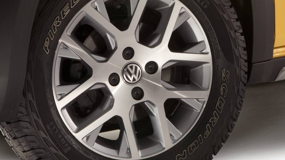 J&aacute; as rodas de liga leve de 15 polegadas foram batizadas de Stuttgart | <a href="https://preprod.quatrorodas.abril.com.br/carros/lancamentos/vw-saveiro-2014-738896.shtml" rel="migration">Leia mais</a>