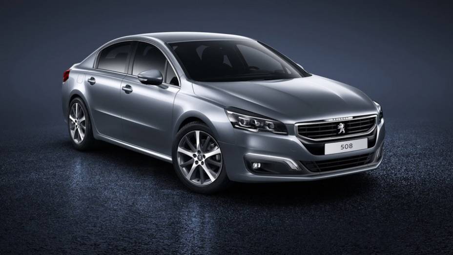 Quase quatro anos após seu lançamento, a Peugeot faz a primeira reestilização no 508 | <a href="https://preprod.quatrorodas.abril.com.br/noticias/saloes/paris-2014/peugeot-muda-visual-508-786474.shtml" rel="migration">Leia mais</a>