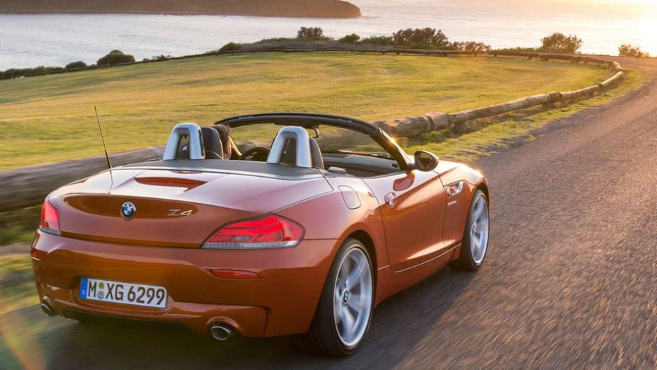 BMW Z4 Roadster 2014 | <a href="https://preprod.quatrorodas.abril.com.br/saloes/detroit/2013/bmw-z4-730389.shtml" rel="migration">Leia mais</a>