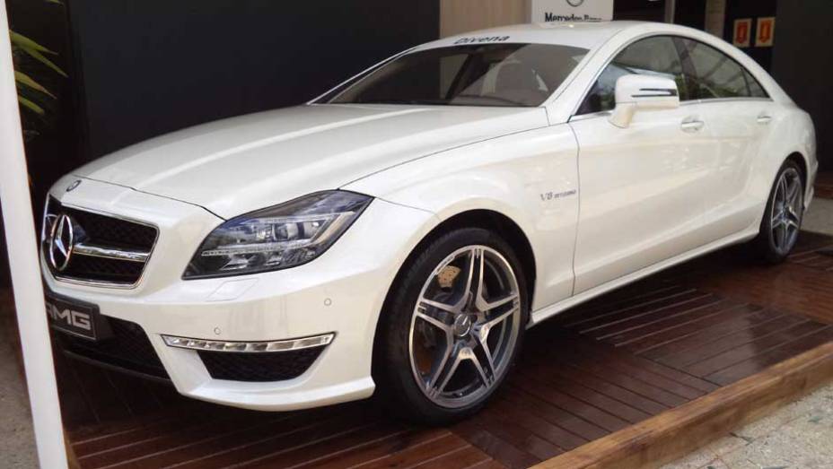 Nada de novo Classe S: o CLS 63 AMG está no espaço da Mercedes-Benz, representado pela revenda Divena | <a href="https://preprod.quatrorodas.abril.com.br/noticias/fabricantes/auto-premium-show-abre-portas-sp-760626.shtml" rel="migration">Leia mais</a>