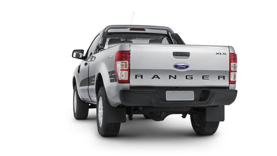 A picape ser&aacute; oferecida somente na carroceria de cabine simples | <a href="https://preprod.quatrorodas.abril.com.br/carros/lancamentos/ford-ranger-sport-777328.shtml" rel="migration">Leia mais</a>