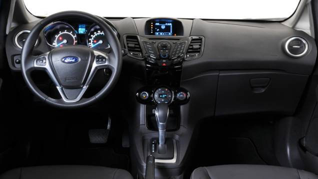 Ford New Fiesta <a href="https://preprod.quatrorodas.abril.com.br/carros/lancamentos/ford-new-fiesta-2014-739245.shtml" rel="migration">Leia mais</a> Ford New Fiesta <a href="https://preprod.quatrorodas.abril.com.br/carros/lancamentos/ford-new-fiesta-2014-739245.shtml" rel="migration">Leia mais</a>