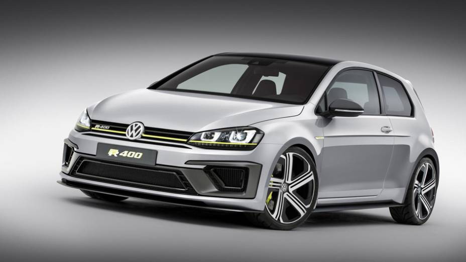 Volkswagen revelou uma versão mais do que radical Golf, intitulado R 400.| <a href="https://preprod.quatrorodas.abril.com.br/noticias/saloes/pequim-2014/vw-mostra-golf-r-400-pequim-780061.shtml" rel="migration">Leia mais</a>