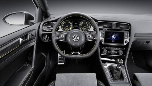 O Golf R 400 leva apenas 3,9 segundos para ir de 0 a 100 km/h. | <a href="https://preprod.quatrorodas.abril.com.br/noticias/saloes/pequim-2014/vw-mostra-golf-r-400-pequim-780061.shtml" rel="migration">Leia mais</a> O Golf R 400 leva apenas 3,9 segundos para ir de 0 a 100 km/h. | <a href="https://preprod.quatrorodas.abril.com.br/noticias/saloes/pequim-2014/vw-mostra-golf-r-400-pequim-780061.shtml" rel="migration">Leia mais</a>
