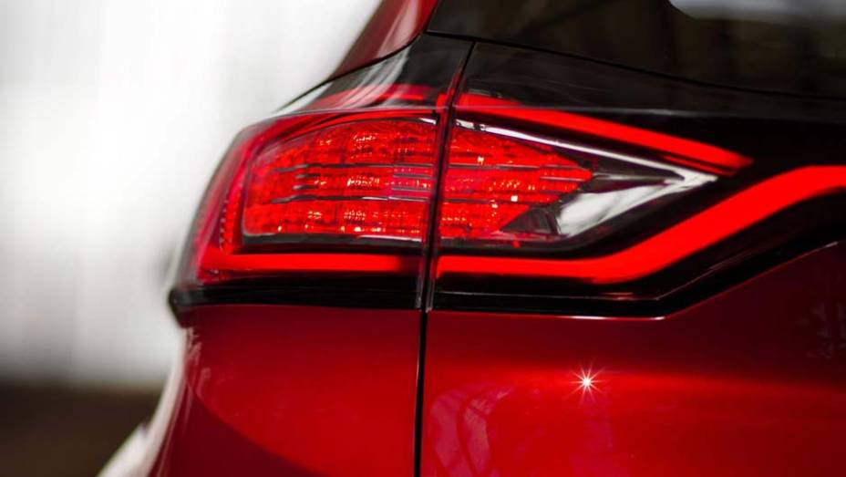 O Edge Concept dar&aacute; origem a um SUV global, que chega &agrave;s ruas nos pr&oacute;ximos anos | <a href="https://preprod.quatrorodas.abril.com.br/noticias/saloes/los-angeles-2013/ford-apresenta-edge-concept-760730.shtml" rel="migration">Leia mais</a>