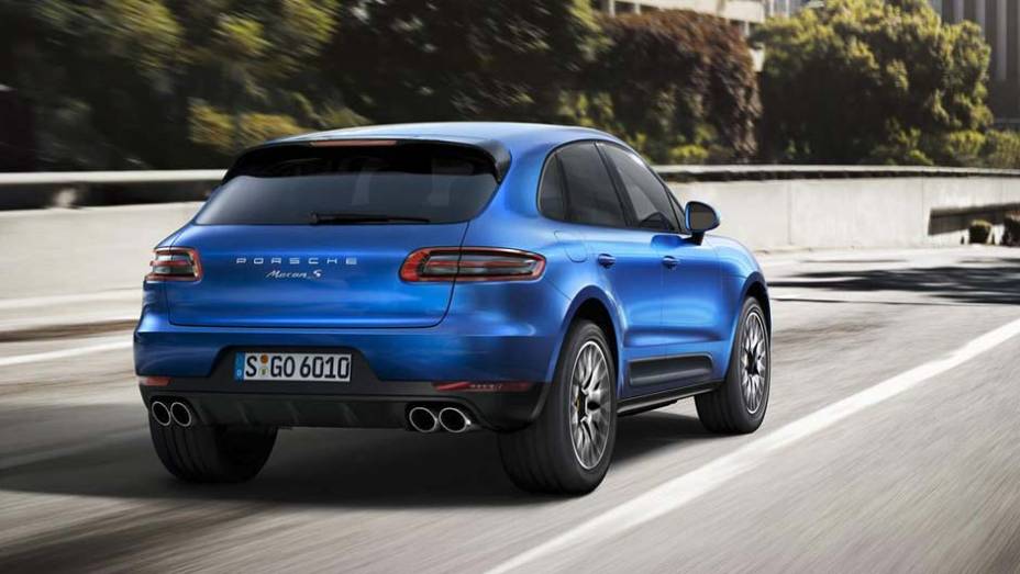 Atrás, as lanternas horizontais invadem a tampa do porta-malas | <a href="https://preprod.quatrorodas.abril.com.br/noticias/saloes/los-angeles-2013/porsche-mostra-macan-760709.shtml" rel="migration">Leia mais</a>