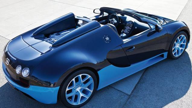 Velocidade máxima é de 431 km/h | <a href="https://preprod.quatrorodas.abril.com.br/saloes/genebra/2012/bugatti-veyron-grand-sport-vitesse-678489.shtml" rel="migration">Leia mais</a> Velocidade máxima é de 431 km/h | <a href="https://preprod.quatrorodas.abril.com.br/saloes/genebra/2012/bugatti-veyron-grand-sport-vitesse-678489.shtml" rel="migration">Leia mais</a>