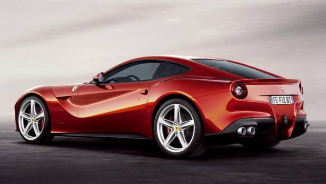 Carro será o substituto da 599 e conta com vários itens que equipam a Ferrari FF | <a href="https://preprod.quatrorodas.abril.com.br/saloes/genebra/2012/ferrari-f12berlinetta-678494.shtml" rel="migration">Leia mais</a> Carro será o substituto da 599 e conta com vários itens que equipam a Ferrari FF | <a href="https://preprod.quatrorodas.abril.com.br/saloes/genebra/2012/ferrari-f12berlinetta-678494.shtml" rel="migration">Leia mais</a>
