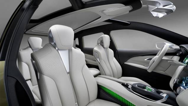 Internamente, o design é futurista | <a href="https://preprod.quatrorodas.abril.com.br/saloes/genebra/2012/nissan-hi-cross-678708.shtml" rel="migration">Leia mais</a> Internamente, o design é futurista | <a href="https://preprod.quatrorodas.abril.com.br/saloes/genebra/2012/nissan-hi-cross-678708.shtml" rel="migration">Leia mais</a>