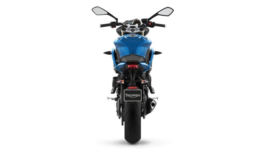 Assim como na Daytona 675R, na Triumph Street Triple 675 é quase tudo novo | <a href="https://preprod.quatrorodas.abril.com.br/moto/noticias/triumph-lanca-daytona-675r-street-triple-741449.shtml" rel="migration">Leia mais</a>