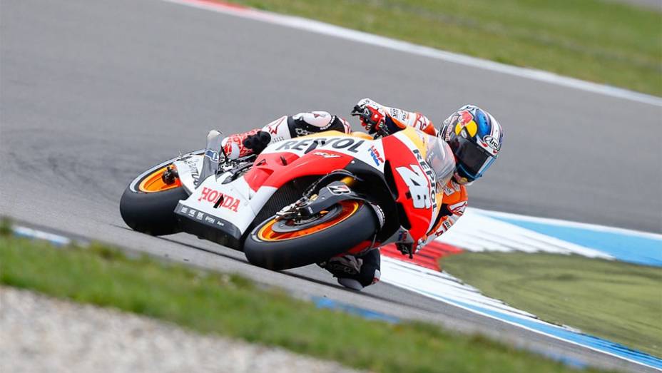 Dani Pedrosa largará em quinto lugar | <a href="https://preprod.quatrorodas.abril.com.br/moto/noticias/motogp-crutchlow-conquista-pole-assen-745300.shtml" rel="migration">Leia mais</a>