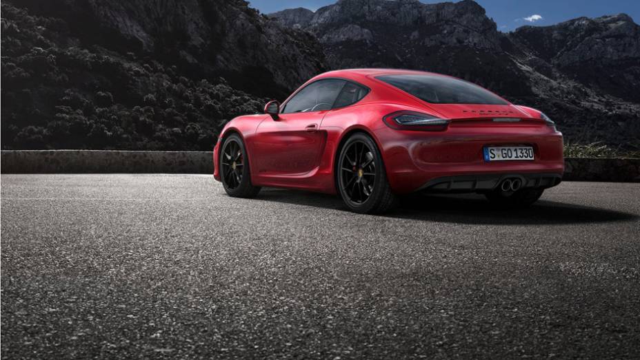 Outra novidade &eacute; o sistema de amortecimento eletr&ocirc;nico. | <a href="https://preprod.quatrorodas.abril.com.br/noticias/fabricantes/porsche-lanca-boxster-gts-cayman-gts-777156.shtml" rel="migration">Leia mais</a>