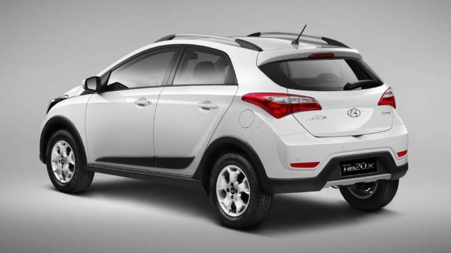 As barras no teto também fazem parte do pacote aventureiro light | <a href="https://preprod.quatrorodas.abril.com.br/carros/lancamentos/hyundai-hb20x-731727.shtml" rel="migration">Leia mais</a> As barras no teto também fazem parte do pacote aventureiro light | <a href="https://preprod.quatrorodas.abril.com.br/carros/lancamentos/hyundai-hb20x-731727.shtml" rel="migration">Leia mais</a>