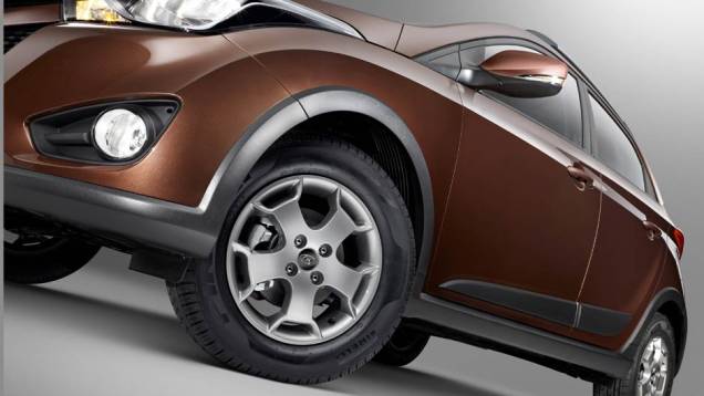 As rodas de liga leve são exclusivas do HB20X, assim como a cor marrom, antes oferecida também no HB20 | <a href="https://preprod.quatrorodas.abril.com.br/carros/lancamentos/hyundai-hb20x-731727.shtml" rel="migration">Leia mais</a> As rodas de liga leve são exclusivas do HB20X, assim como a cor marrom, antes oferecida também no HB20 | <a href="https://preprod.quatrorodas.abril.com.br/carros/lancamentos/hyundai-hb20x-731727.shtml" rel="migration">Leia mais</a>