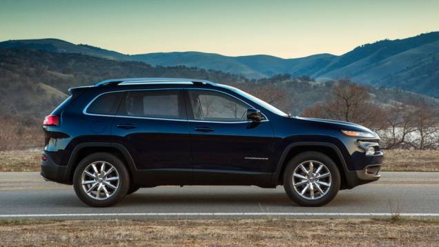 | <a href="https://preprod.quatrorodas.abril.com.br/saloes/new-york/2013/jeep-cherokee-737016.shtml" rel="migration">Leia mais</a> | <a href="https://preprod.quatrorodas.abril.com.br/saloes/new-york/2013/jeep-cherokee-737016.shtml" rel="migration">Leia mais</a>