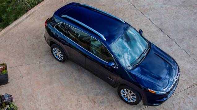 | <a href="https://preprod.quatrorodas.abril.com.br/saloes/new-york/2013/jeep-cherokee-737016.shtml" rel="migration">Leia mais</a> | <a href="https://preprod.quatrorodas.abril.com.br/saloes/new-york/2013/jeep-cherokee-737016.shtml" rel="migration">Leia mais</a>