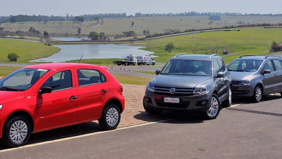 Sistema Park Assist II, opcional, ajuda o motorista a estacionar | <a href="https://preprod.quatrorodas.abril.com.br/carros/lancamentos/volkswagen-tiguan-640848.shtml" rel="migration">Leia mais</a>