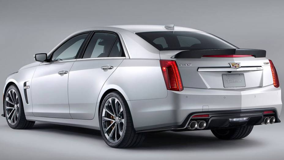 O novo CTS-V conta com motor 6.2 V8 turbo de 640 cv de potência e 85,5 mkgf de torque | <a href="https://preprod.quatrorodas.abril.com.br/noticias/saloes/detroit-2015/cadillac-revela-novo-cts-v-820740.shtml" target="_blank" rel="migration">Leia mais</a>