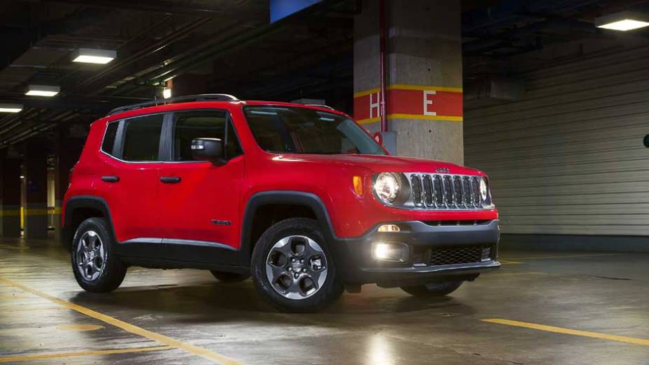 Partndo de R$ 69.900, o Renegade Sport será vendido com motorizações 1.8 e.torQ Flex (130 cv com etanol) e 2.0 turbodiesel (170 cv) | <a href="https://preprod.quatrorodas.abril.com.br/noticias/fabricantes/saiba-tudo-jeep-renegade-850580.shtml" target="_blank" rel="migration">Leia mai</a>