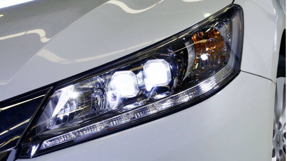 O Accord será vendido apenas na versão EX, com duas opções de motorização e preços começando em R$ 119.900 | <a href="https://preprod.quatrorodas.abril.com.br/carros/lancamentos/honda-accord-2014-744960.shtml" rel="migration">Leia mais</a>