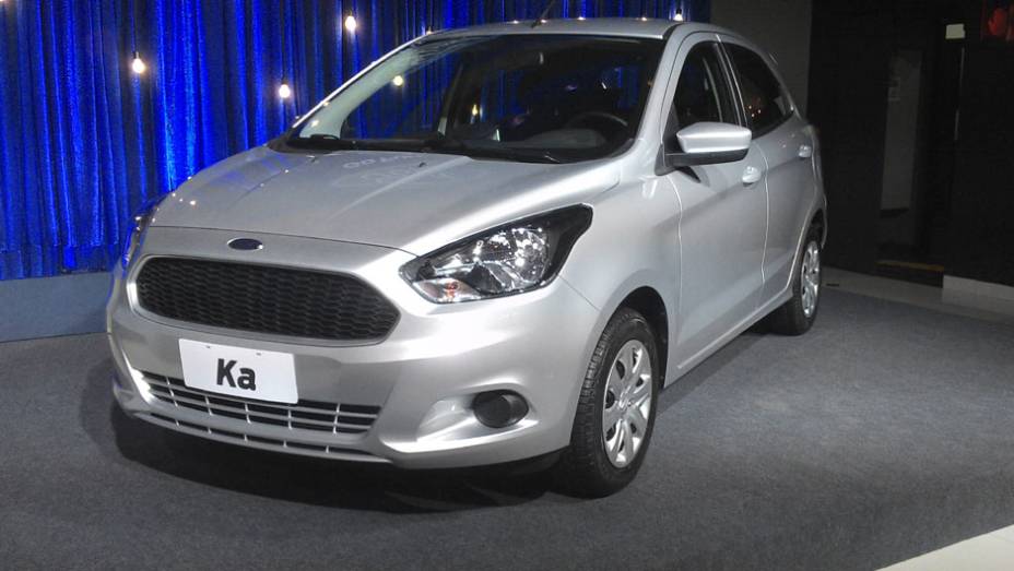 Este é o novo Ka, que será oferecido apenas com carroceria de quatro portas | <a href="https://preprod.quatrorodas.abril.com.br/carros/lancamentos/novo-ford-ka-792257.shtml" rel="migration">Leia mais</a>