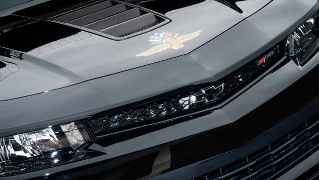 O Chevrolet Camaro é tradicionalmente o carro usado como Pace Car | <a href="https://preprod.quatrorodas.abril.com.br/noticias/fabricantes/f-indy-apresenta-seu-novo-pace-car-chevrolet-camaro-z-28-777840.shtml" rel="migration">Leia mais</a> O Chevrolet Camaro é tradicionalmente o carro usado como Pace Car | <a href="https://preprod.quatrorodas.abril.com.br/noticias/fabricantes/f-indy-apresenta-seu-novo-pace-car-chevrolet-camaro-z-28-777840.shtml" rel="migration">Leia mais</a>