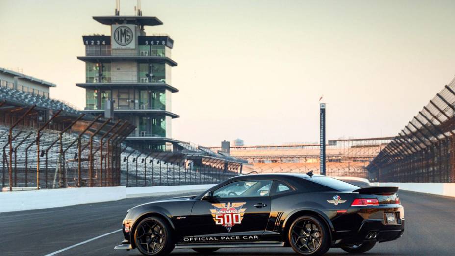 Está será a 98ª edição da lendária corrida | <a href="https://preprod.quatrorodas.abril.com.br/noticias/fabricantes/f-indy-apresenta-seu-novo-pace-car-chevrolet-camaro-z-28-777840.shtml" rel="migration">Leia mais</a>