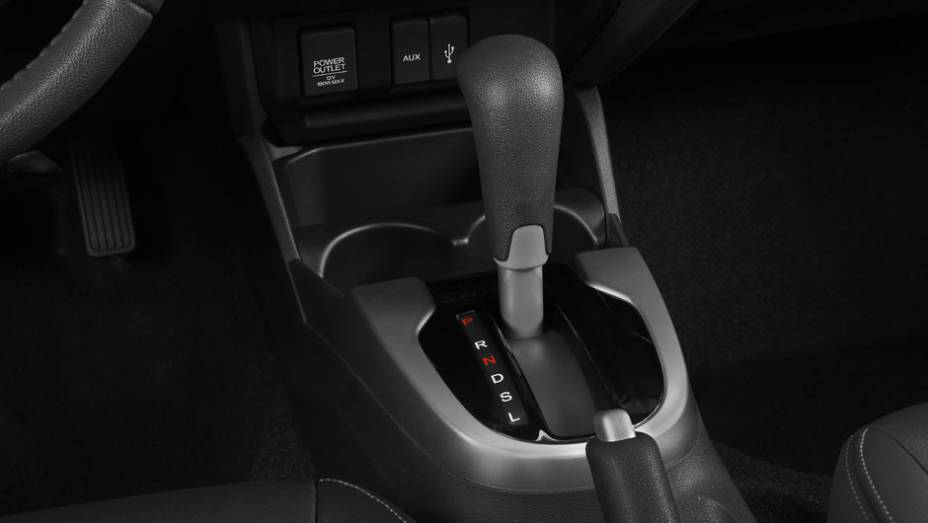 A transmiss&atilde;o CVT volta no Fit, agora com conversor de torque e funcionamento mais suave | <a href="https://preprod.quatrorodas.abril.com.br/carros/lancamentos/novo-honda-fit-781163.shtml" rel="migration">Leia mais</a>