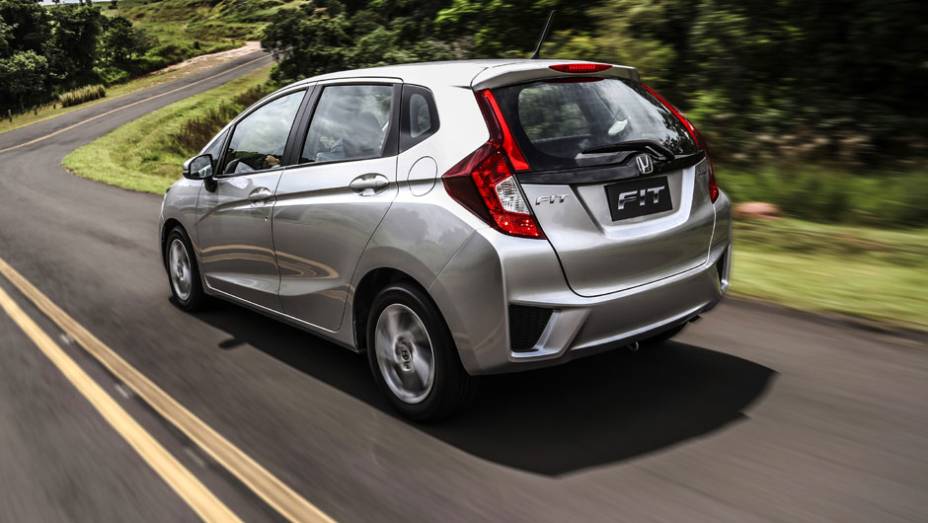 Os preços do novo Fit variam de R$ 49.900 (DX) a R$ 65.900 (EXL) | <a href="https://preprod.quatrorodas.abril.com.br/carros/lancamentos/novo-honda-fit-781163.shtml" rel="migration">Leia mais</a>