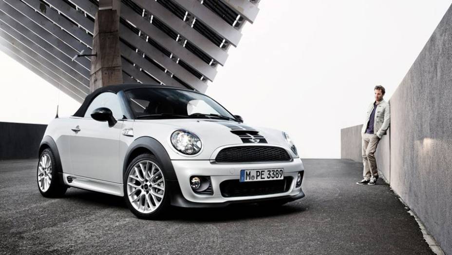 O Roadster é o sexto membro da família MINI | <a href="https://preprod.quatrorodas.abril.com.br/noticias/mini-roadster-chega-r-132-950-318180_p.shtml" rel="migration">Leia mais</a>